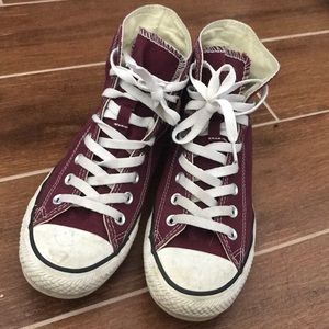 Maroon high top converse, men’s size 7, unisex